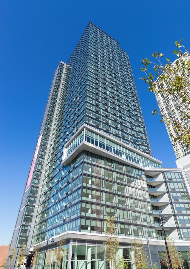 Deedee'S Sky Rise Apartments At Newport II Jersey City Eksteriør billede